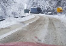 ЦУК: Тешка проодност на три патни правци во државата – пријави на повеќе случаи на заглавени возила