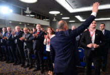 НАЈГОЛЕМАТА ОПОЗИЦИСКА ПАРТИЈА НА КРСТОПАТ: Нова партија, фракција или стивнување на расколот – носи ли расплет конгресот на СДСМ?!