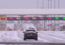 Ледена апокалипса во Америка: Снежната бура ги остави градовите во мрак, откажани летови, вонредна состојба во дури 23 држави