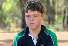 Австралија горда на херојот: Tринаесетгодишно момче пливаше 4 километри во немирно море за да си го спаси семејството од морските струи