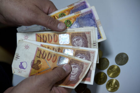 Минималец од 600 евра ќе го чини газдата дополнителни 100 евра за придонеси по работник