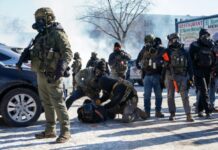 „Хјуман рајтс воч“: Светот е во демократска рецесија, две третини од населението живее под автократија