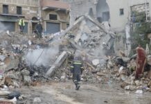 Се урнаа две станбени згради во градот Триполи во Либан, најмалку 15 мртви/ВИДЕО