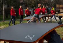 Промовирани две текбол маси