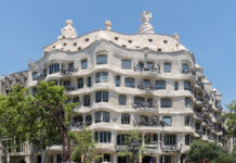 Шпанија постави рекорд во туризмот: Во 2025 година ја посетиле 9.8 милиони луѓе