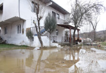 Ќе се повтори ли битолското сценарио и по поплавите, кои оставија под вода цели населби: Штетите во илјадници евра, обесштетувањата ситнеж
