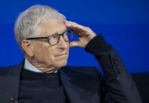 Бил Гејтс призна дека имал афери со Русинки: Жалам за врската со Епштајн