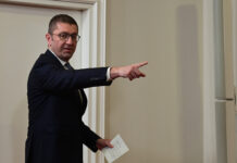 Касами најавува смени, Мицкоски возвраќа: Јас ја составувам Владата