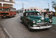 Генералниот секретар на ОН изрази загриженост за кризата во Куба – Хавана се „дави“ во отпад поради недостигот на гориво