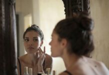 Редовно го пиете, но не гледате eфект: Дерматолог ја открива вистината за колагенот и зошто телото понекогаш го „испраќа“ на друго место/ВИДЕО