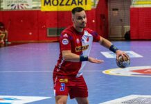 Вардар има ново десно крило