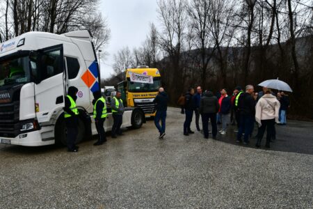 Македонски возач казнет во Росток, Германија, поради надминување на дозволените 90 дена во Шенген