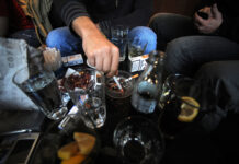 Кафе со цигара само на тераса, чист воздух во кафеаните!