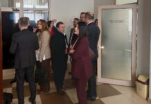 БАРАЊЕТО ЗА ДВОЈАЗИЧНИ МАТЕРИЈАЛИ ГО ОНЕВОЗМОЖИ КОНСТИТУИРАЊЕТО НА РАБОТНАТА ГРУПА: Менувањето на Изборниот законик стартува со одложување