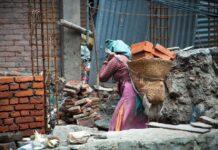 Македонија бара решение за стотиците илјади тони градежен шут што завршуваат на депонии секоја година