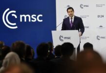 Рубио го увери Зеленски во посветеноста на САД, но предупреди на „тешки“ отстапки