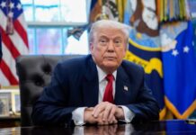 По одлуката на Врховниот суд: Трамп потпиша извршна наредба со која се воведуваат глобални царини од 10 проценти