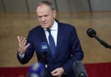 „Како се вика ‘Унгарска пролет’?“ Туск со провокативна шега за Орбан