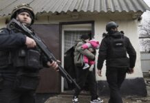 Трамп до Зеленски: Сакам војната во Украина да заврши до лето