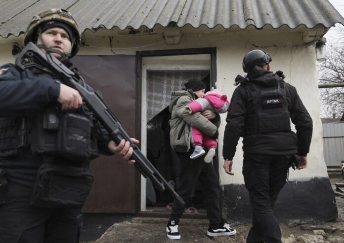 Evacuation of families with children in the Zaporizhzhia region of Ukraine