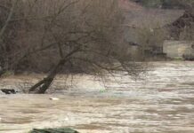 Поради излевање на Вардар пренасочен е сообраќајот во гостиварско