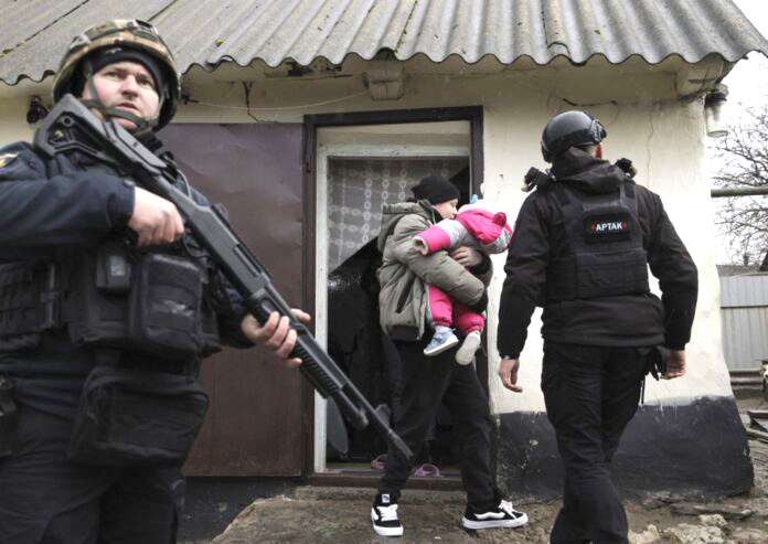 Evacuation of families with children in the Zaporizhzhia region of Ukraine
