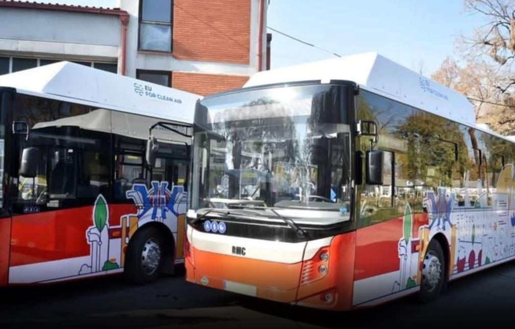avtobusi