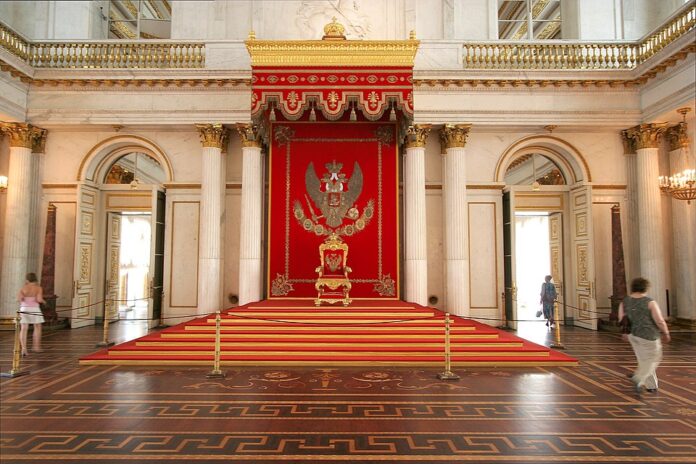 Ermitage_throne_room_1