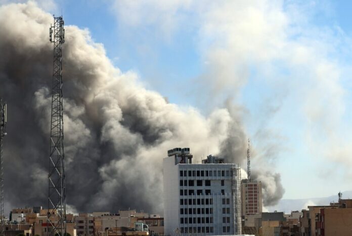 US-Israeli attacks continue in Iran