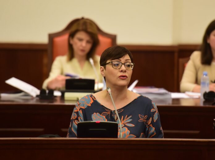 kocovska-gordana-nasa-696x519