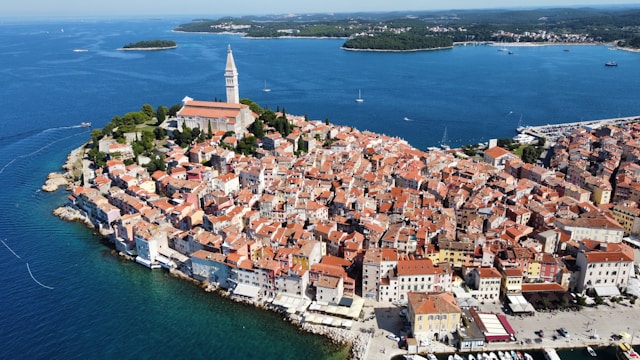 rovinj emin-huric-8B4lL1_XyGs-unsplash