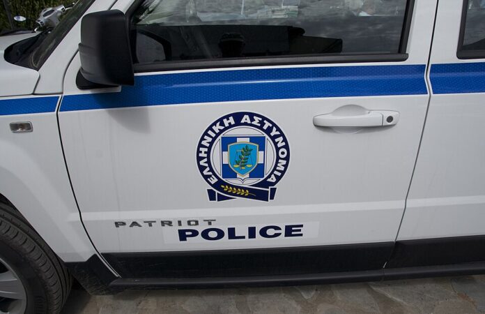 tekst-2-Police_Greece