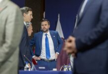 По напнатиот почеток, Катар и Пакистан ги спасија американско-иранските разговори. Ќе продолжат кон крајот на неделава
