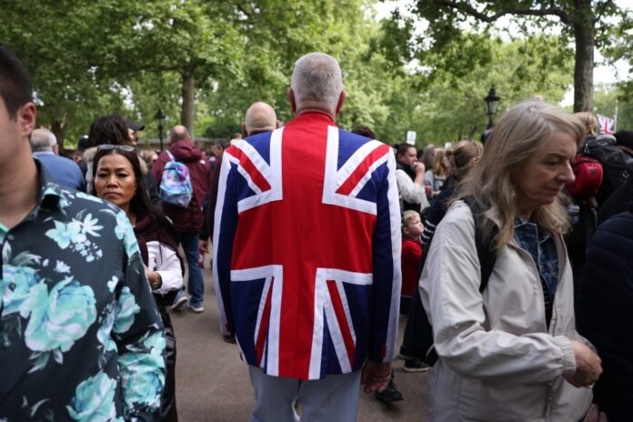 London procession to commemorate 80th anniversary of VE Day