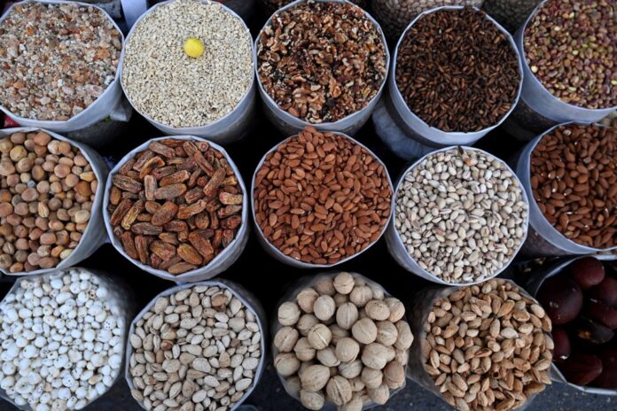 Dry fruits sales on rise as winter approaches in Karachi