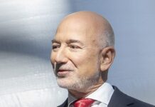 Безос: ВИ ќе создаде повеќе работни места отколку што ќе укине во иднина