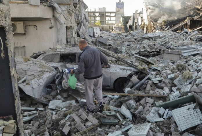 More than a dozen killed in a massive nationwide Russian attack on Ukraine