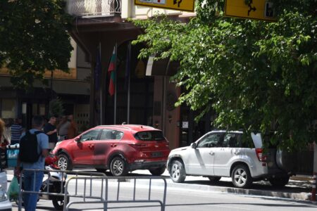 По инцидентот во Скопје, политичарите ги гасат тензиите