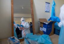 САД ја повикуваат Европа да ги заостри мерките за патување за да се спречи ширењето на еболата од Африка