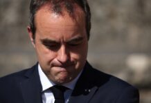Само изминатиот викенд 16 жртви: Францускиот премиер им забрани на министрите да патуваат