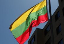 Падна владата на Литванија