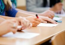 Јаневска: За 60 препишувачи, поправен матурски испит во август