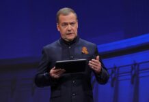 Медведев: Поддршката од Западот доведе до де факто распад на Украина