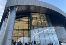 Преминот од гаражата до Филхармонија, ѓубриште и јавен тоалет!