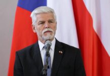 Претседателот и премиерот во отворен конфликт: Кој ќе ја претставува Чешка на самитот на НАТО – ќе одлучи судот