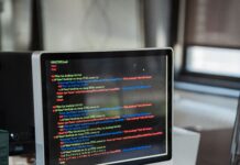 Интернетот доминира во секојдневната комуникација, телефонијата во втор план
