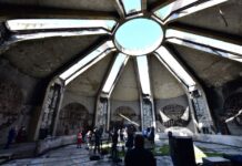 Нов почеток за Пошта – се обновува покривот на Шалтер салата