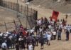 Протестите во Албанија не стивнуваат: Нов судир меѓу демонстрантите и полицијата на градилиштето на луксузното одморалиште на зетот на Трамп /видео
