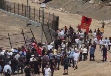 Протестите во Албанија не стивнуваат: Нов судир меѓу демонстрантите и полицијата на градилиштето на луксузното одморалиште на зетот на Трамп /видео