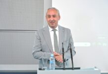 Поедноставно електронско плаќање за малите трговци